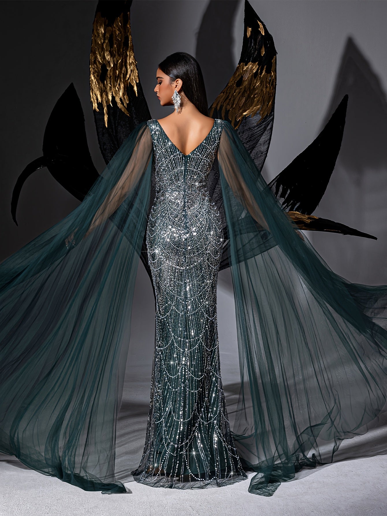 Evening Dress Women's Mesh Shawl Deep V-Neck Bodycon High-Waisted Long Train Skirt Suitable for Banquet Party