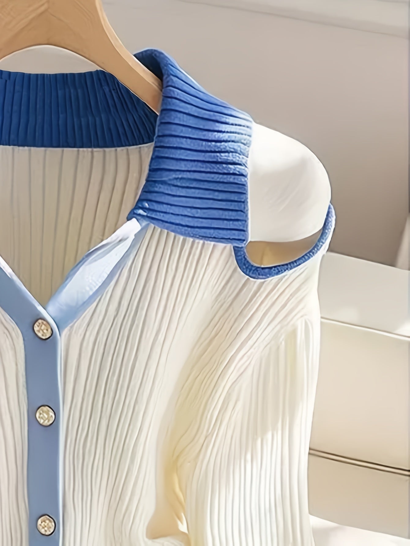 Color-blocked Knitwear Off-Shoulder Design Premium Top Fashionable Trendy Layering Cardigan Long-Sleeve T-Shirt
