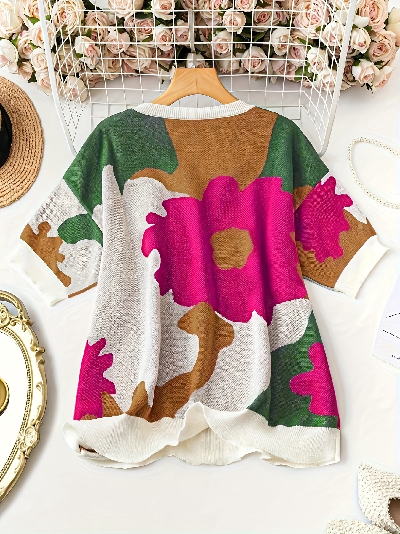 Women's Summer Floral Jacquard Top - Relaxed Fit Round Neck Short Sleeve Blouse with Color-Blocking, Breathable Mid-Stretch Fabric, Machine Washable Casual Shirt for Women, Floral Print Blouse, Everyday Fashion, Soft Texture Apparel